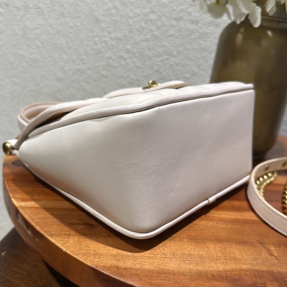 Coach Nappa Leather Willis Top Handle 18 With Quilting - Picture 12 of 16